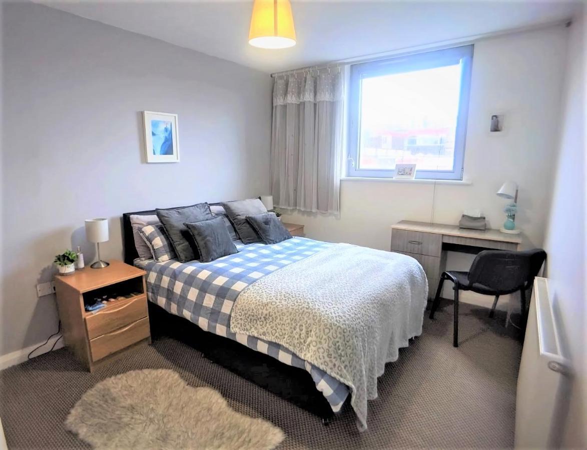 Large 3 Bedrooms In Liverpool City Centre, Free Parking Ngoại thất bức ảnh