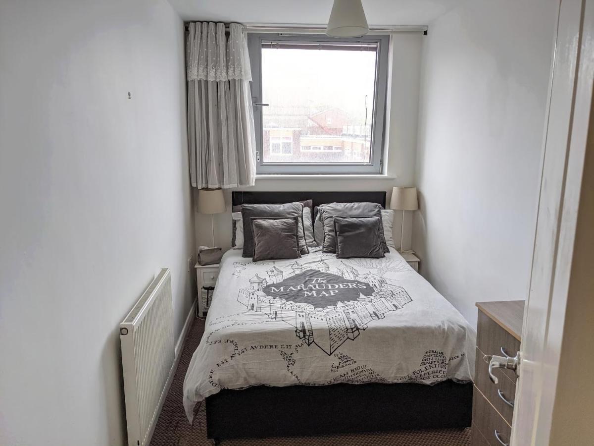 Large 3 Bedrooms In Liverpool City Centre, Free Parking Ngoại thất bức ảnh